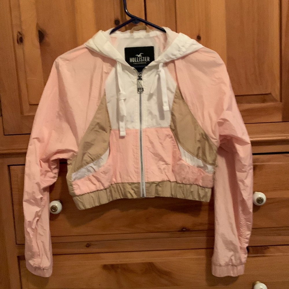 EUC Hollister Cropped Hooded Windbreaker Jacket • Size XS